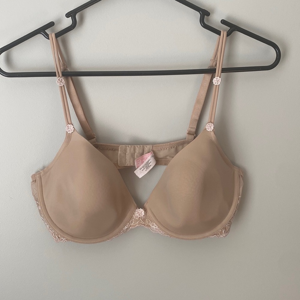 Victorias Secret Bra 38C